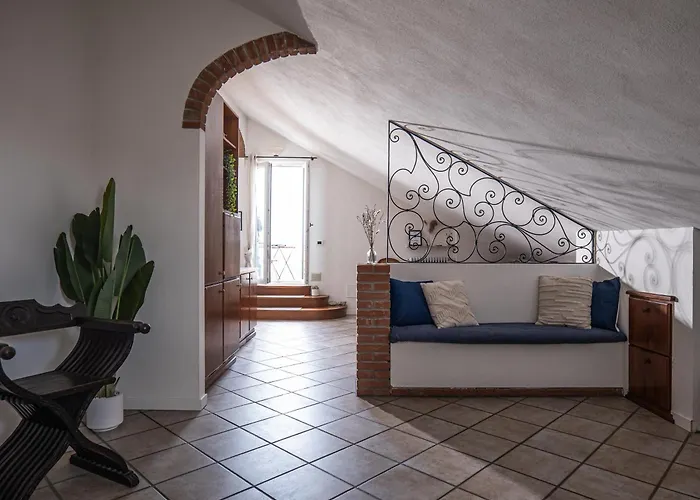 Apartament Attico Elegante Con Terrazza Panoramica, In Centro